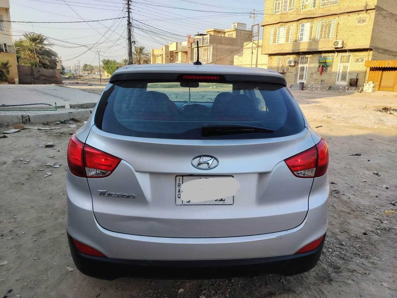 السلام عليكم.

توسان  2015  ماشية 48 حقيقي 

المواصفات؛ وارد امريكي. لون رصاصي. مكينة 2000 جي دي اي.  مريا وسطية كهرباء . تبريد. تدفئة. شاشة. مسجل سيدي كامرة خلفية. سايد بريك بالرجل. تحكم ستيرن جهتين. بلوتوث. اواكس. نظام Eco اقتصادي. ABC. مثبت سرعة. مانع انزلاق. كشنات جلد. كشن سائق كهربائي. ويل كروم. حساس اطارات. باتري جديد. حادثها موضح بالصورة مع المنشور. ايرباكات سليمة.

رقم بغداد مشروع وطني بأسمي

السعر 145 ورقة وبيها مجال مكان السيارة في كربلاء.

الاتصال

*********** كربلاء, العراق
