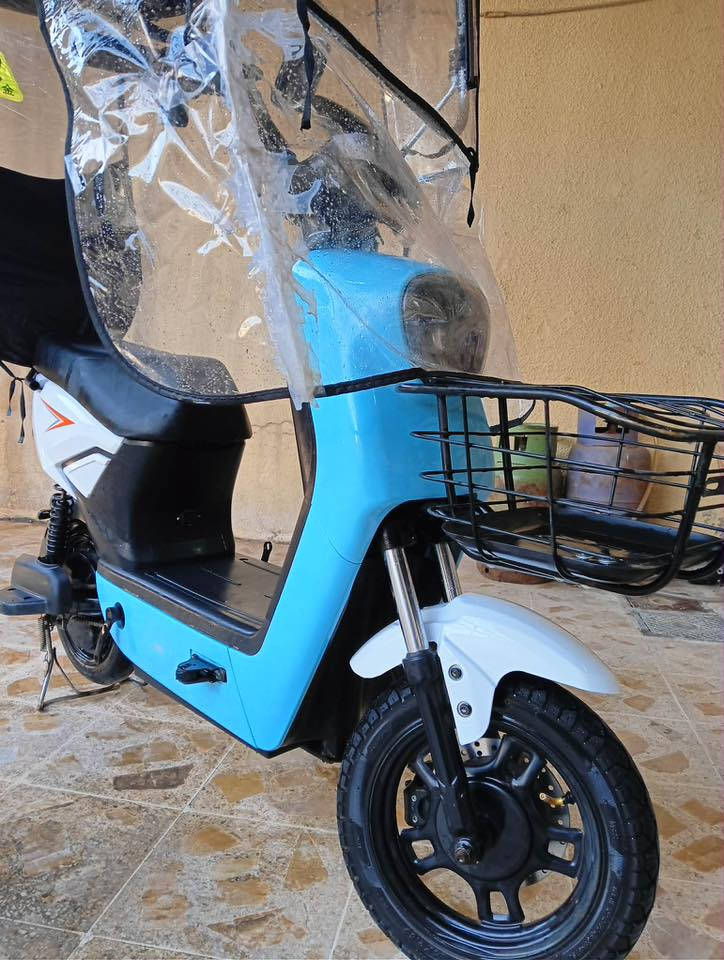 ⚡️ للبيع: ماطور شحن (نظافة فول) - الموصل الحدباء ⚡️
إلى أهلنا في الجانب الأيسر، للي يدور على وسيلة نقل اقتصادية، عملية، وبحالة ممتازة جداً.. الماطور نظيف جداً وجاهز للاستخدام مباشرة:
🛠 المواصفات التقنية:
• ✅ النظافة: نظافة فول (بحالة الوكالة).
• ✅ السرعة: سرعة حقيقية تصل إلى 55 كم/ساعة.
• ✅ البطاريات: نظام 5 بطاريات أصلية (أداء قوي وسحب ممتاز).
• ✅ التحكم: مزود بـ 4 سرعات متغيرة لتناسب كل الطرق.
• ✅ النظام العكسي: يحتوي على نظام R (بك/رجوع للخلف) لسهولة الركن والمناورة.
📍 العنوان: الموصل - الجانب الأيسر.
📞 للتواصل والاستفسار: ***********
