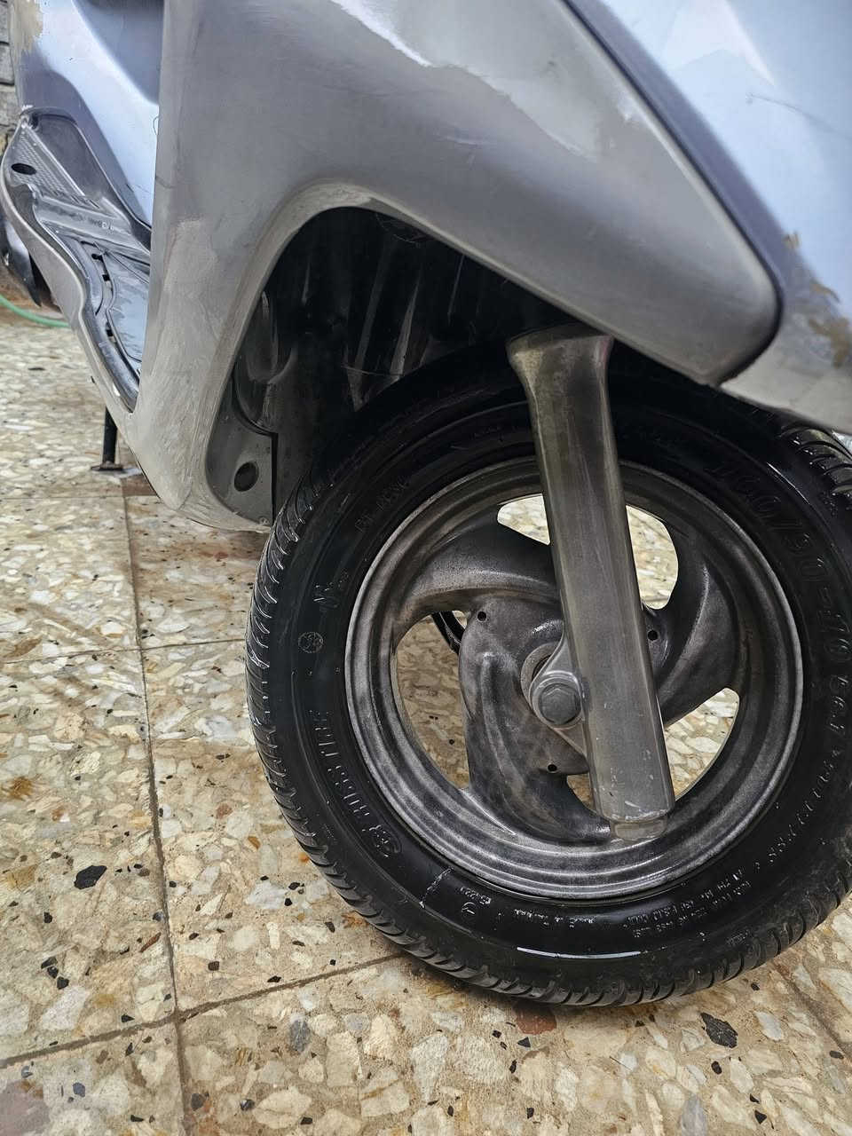 السلام عليكم
بريز كفالة عامة كفر ومكينة 
برغي مامفتوح بيها مابيها اي نقص بلادية 
المكان الثعالبة 
***********
