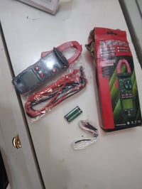 اكسسوارات إلكترونيات • توصيل داخل عفك