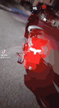 السلام عليكم 
دراجه شحن للبيع حجم 14 مبدله بطاريات نضيفه 
مواصفاته
عددالبطاريات:4
ملف 500
طريقه التشغيل بصمه2+سويج2 
شاشه ايباد حديثه مبدله جديده 
لايت عالي ناصي 
اشاره يمنه يسره 
السعر:280الف 
للي يريد يشتريه يتصل على الرقم
***********
مكاني بغداد حي العدل
