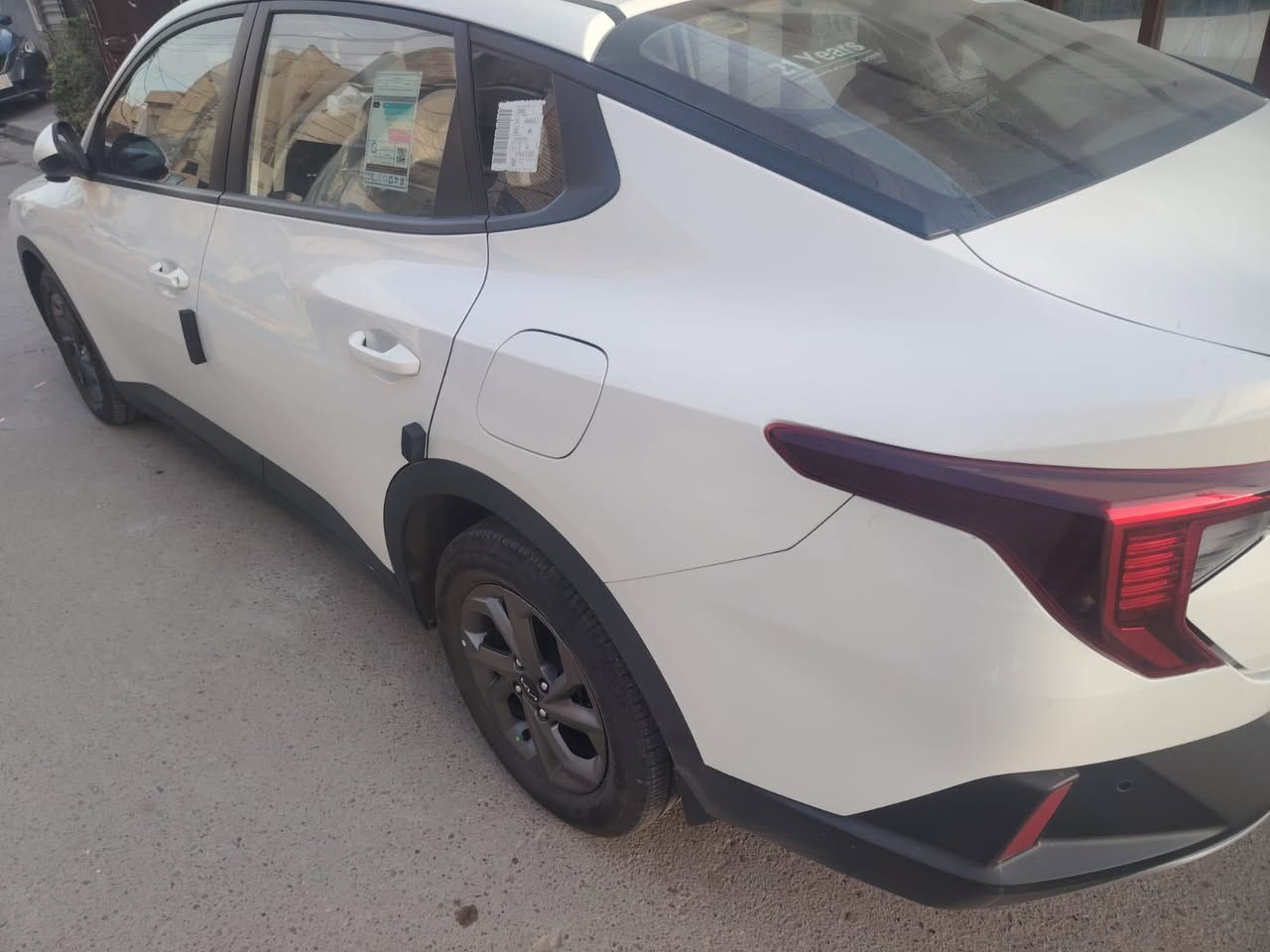 سلام عليكم كي ثري للبيع موديل 25 ضمان شركه الدوليه ماشيه ٢٢ تحكم ستيرن شاشه متصله قطعتين تبريد مري شفط بيه جاملغ خلفي صبغ غيرشي مابيه الباقي مكفول مكاني غزاليه تليفون *********** السعر ١٤٧ وبيه مجال قليل
