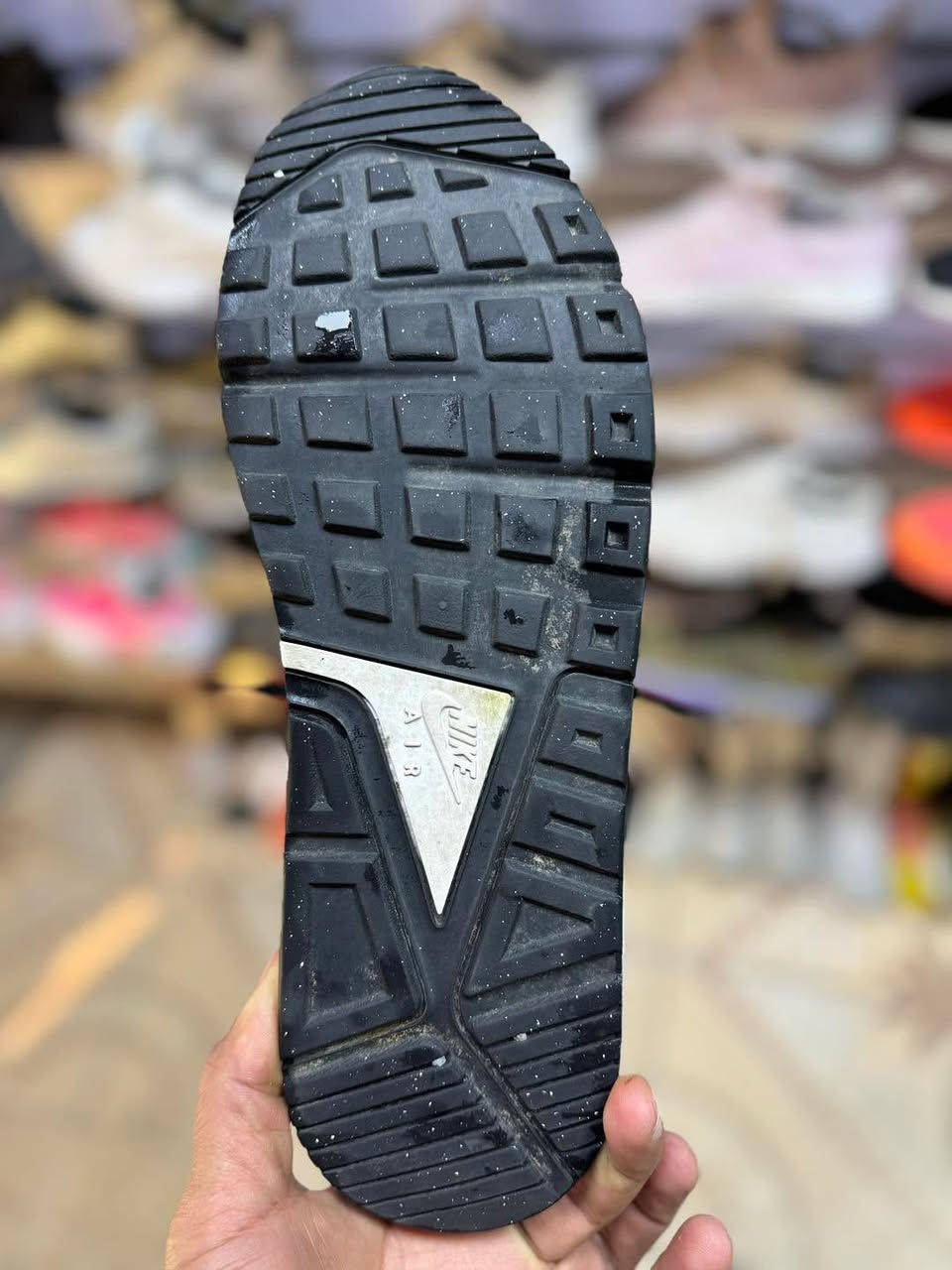 نايك ايرماكس
القياس 41 و 47

توصيل لكل محافظات العراق 5 الف

بغداد مدينة الصدر قطاع 61 شارع الرضوي مقابل مركز شرطة الكرامة


**إذا كنت صاحب هذا الإعلان وتريد حذفه لأي سبب، رجاءا أرسل رسالة إلى الدعم الفني**