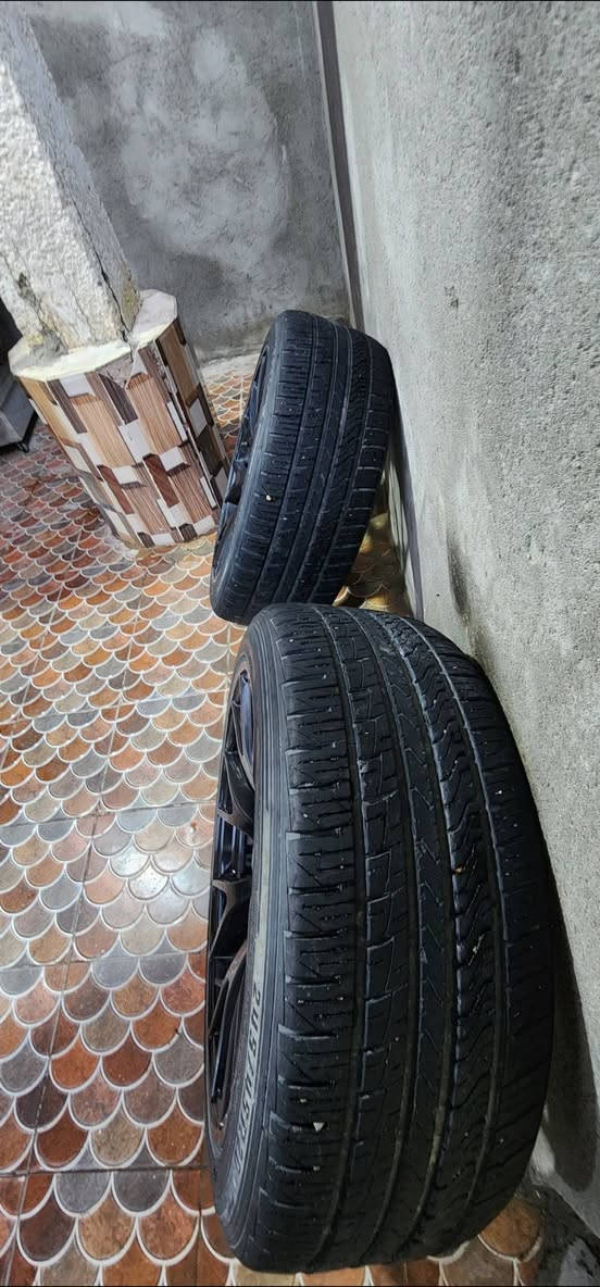 السلام عليكم ويل حجم ٢٠  للبيع او مراوس بيه تخم تايرات جديد مكاني ناصرية...
***********....
***********
