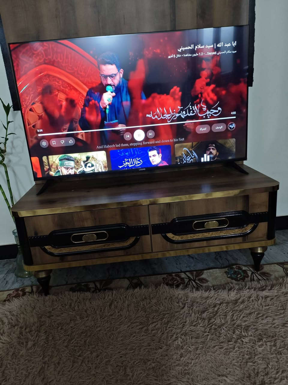 السلام عليكم شاشه قياس 50 بوصه LG استخدام قليل حته الكارتونيه بعدهي موجوده نضام سمارت انترنيت يوتويب كلشي بيها السعر 275 وبيهه مجال وهاذه رقمي ***********
