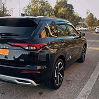 اوتلاندر SEL • ٢.٥ لتر • ٧ مقاعد