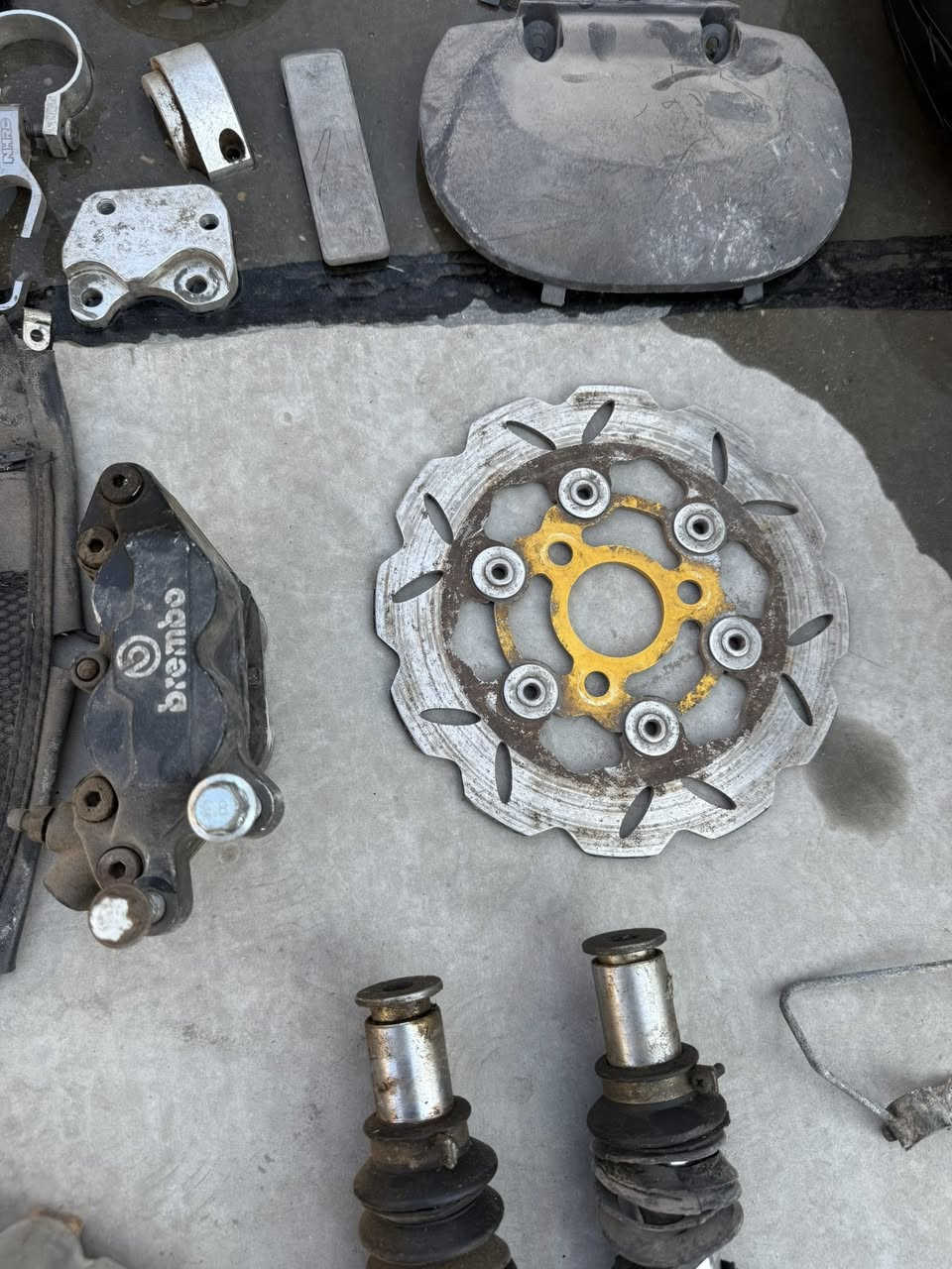 للبيع كله اصلي وكله شغال مال رمبه كلمن وسعره بغداد جديده ***********
