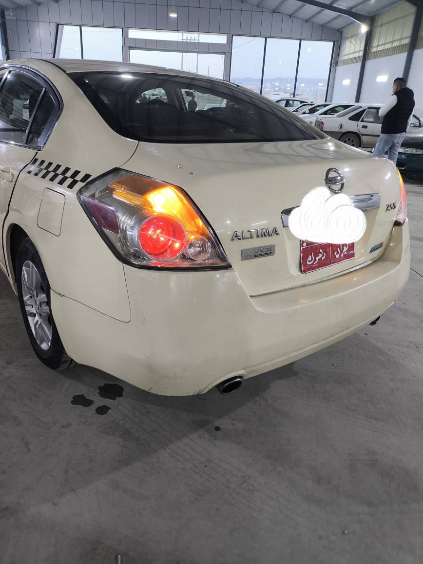 نيسان التيما 2012 فول توماتيك محرك مامفتوح 
رقم دهوك قطعتين صبغ بدون دواخل 
سعر بلاش 113 ومجال ت*********** دهوك, العراق
