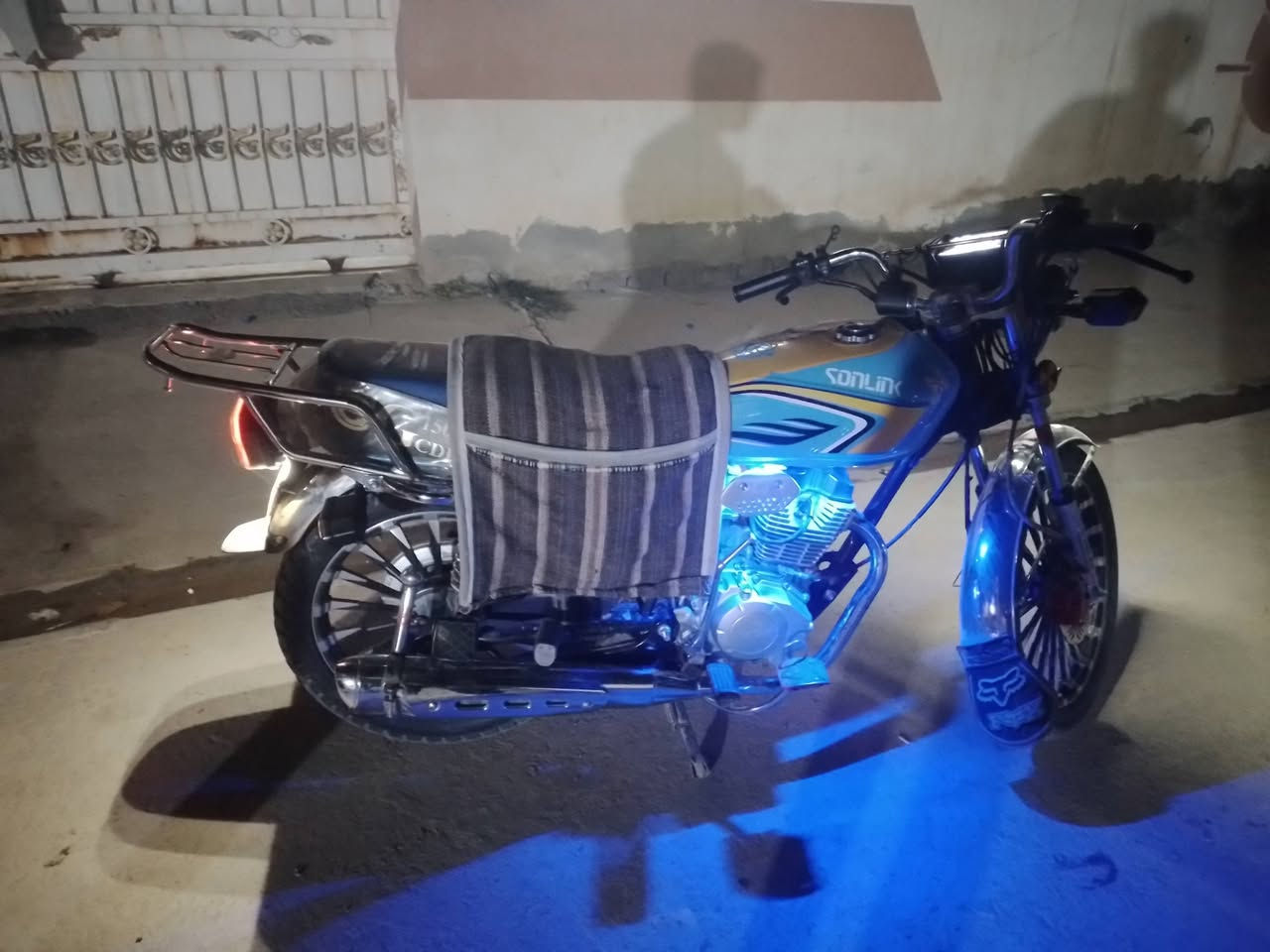 دراجه سيفان موديل  25مكاني بقوبة التحرير مقابل مستشفةالحيات 700-***********
