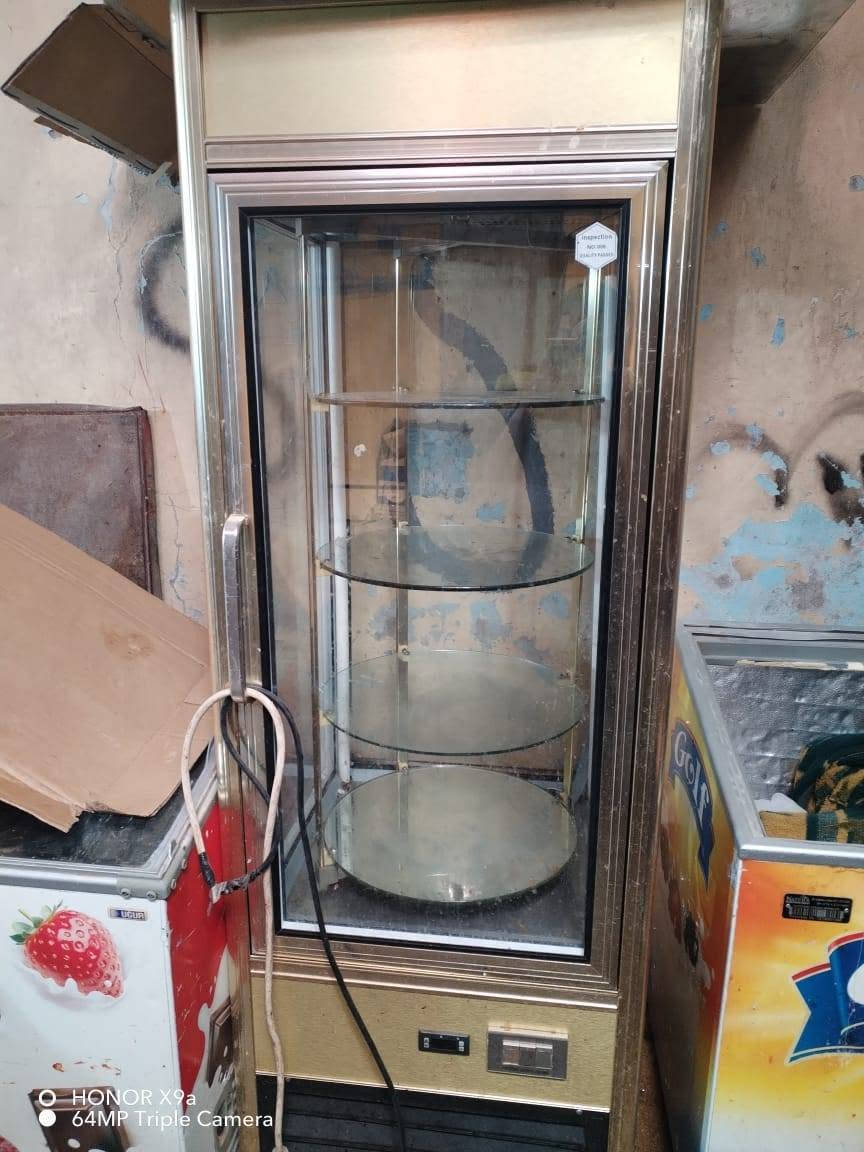 عارضات  كيك 
السوده ب 500 الف 
والباقيات ب 450 الف 
مكاني الموصل سوق موصل الجديدة 
مرطبات الاسراء 
وبيهم مجال 
الاتصال ع الرقم *********** اسيا 
*********** كورك
