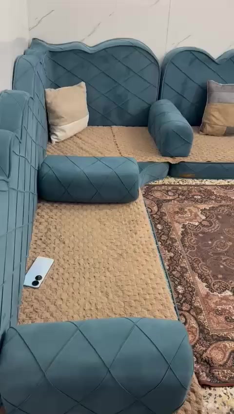 ديوان للبيع 12 قطعه بغداد رقم ***********
