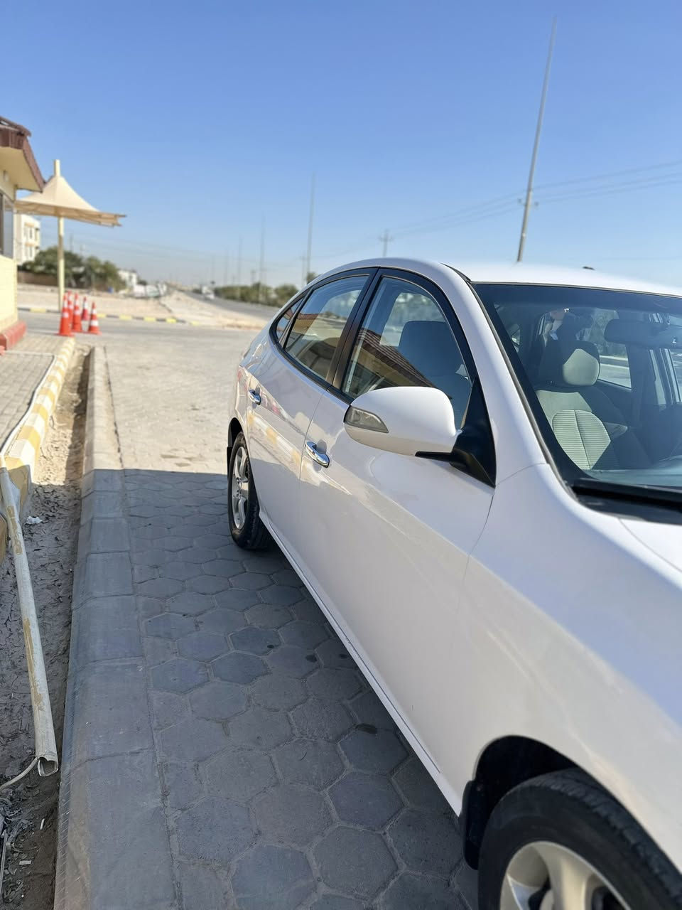 سلام عليكم النتره 2011  للبيع سياره جاهزه من كل نواحي تبريد حداديه كير مكينه سياره جديده بمعنى الكلمه واستخدام شخصي سياره بيها صبغ. فقط گصت البنيد ونص جاملغ امامي بدون فتح بدون تبديل شرط بدون. واخل برغي من داخل لوتعديل بيها ترجع سياره ومنززلكم فيديو بداخل لمنشور شوفو عنواني نجف السعر 107 بيها شويه مجال ***********
