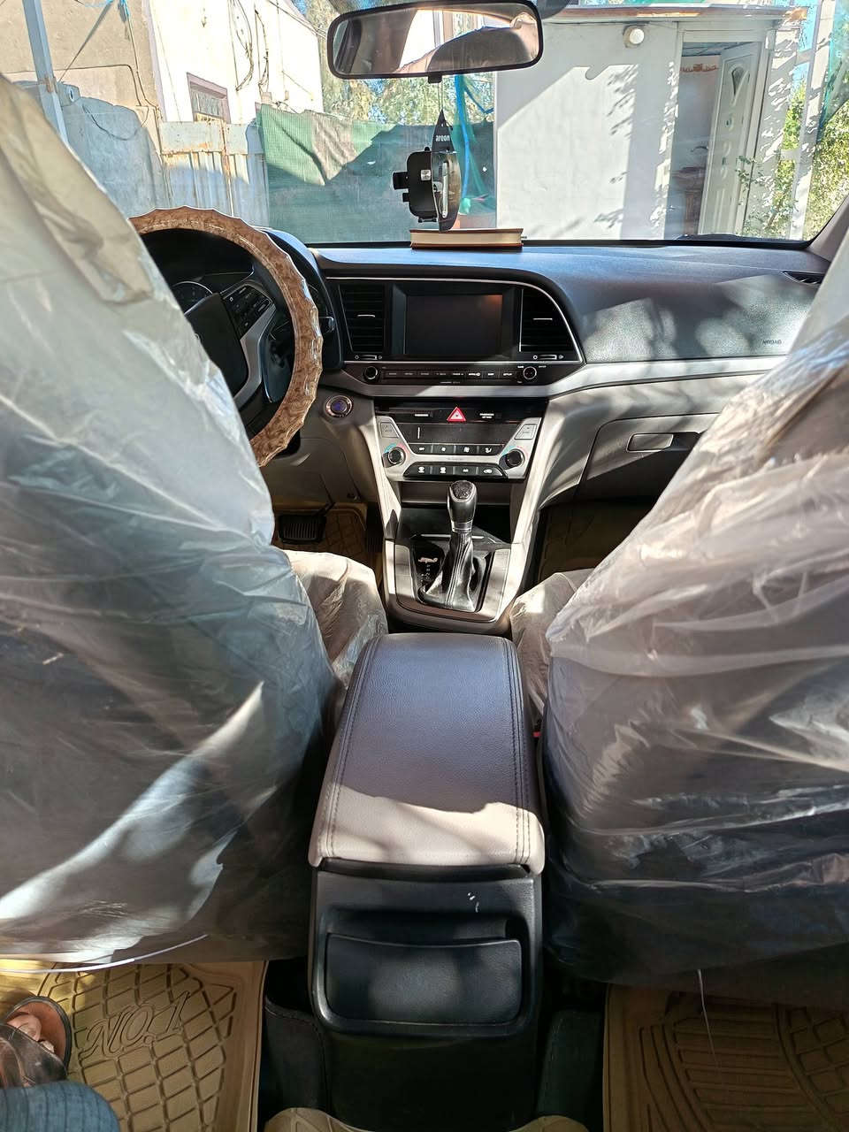 النتر 17 امريكي بسمي رقم انكليزي هزه جديده سنويه 2030
مكينه دوش حادث ثلاث قطع بدون دواخل والسونار مرفوق مكينه كير تخم تاير 4 بصمات تحكمات ستيرن تدفئه كشن رادار مانع انزلاق اي نقص مابيه
مكان السياره كربلاء الحسينيه السعر 125
***********
