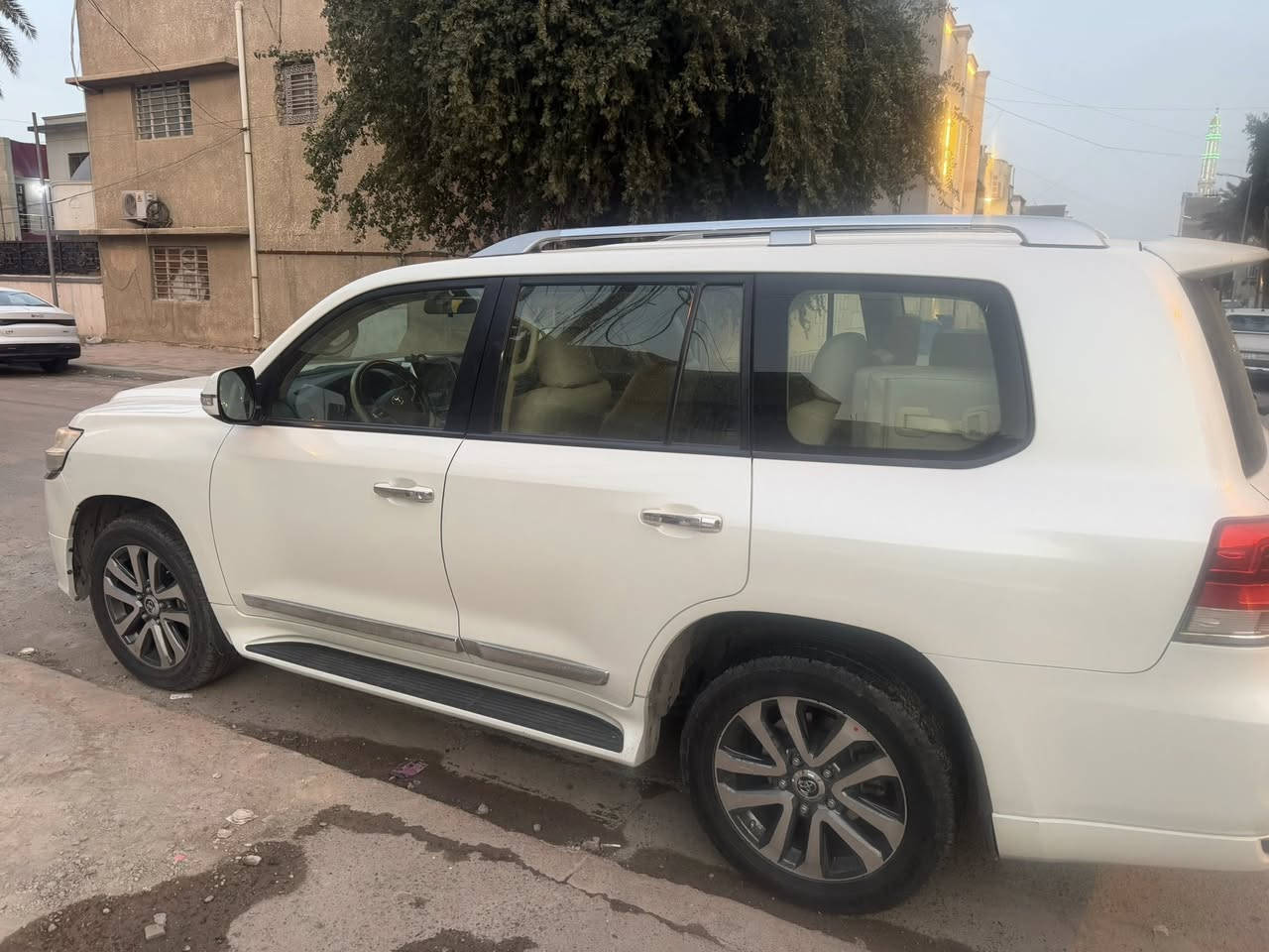 لاندروز ۲۰۱۹ شركات ماشيه ٦٠ حقيقي فول موصفات
مكاني بغداد زيونه كير ومحرك لا مفتوح وله ملعوب بي

السعر خمس شدات

***********
