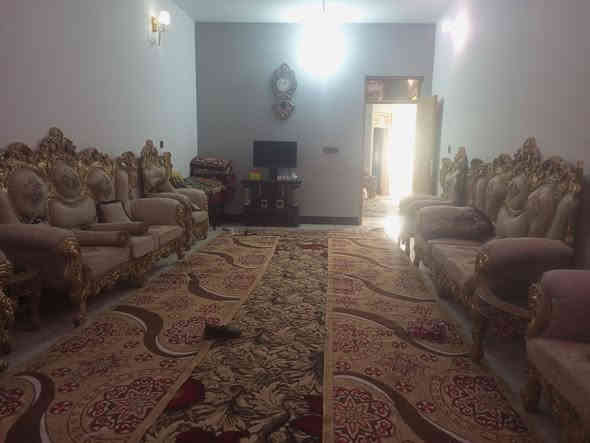 ♦️ الدار للبيع

♦️ مساحة 228

♦️ العنوان: النجف شارع المطار مقابل قاعه الياسمين خلف التجاري

♦️متوفر كافه الخدمات (ماء_كهرباء_تبليط_اناره_منطقه هادئه)

♦️مطبخ حار وبارد+استقبال كبير+صاله واسعه+صحيات+طابقين+ غرفتين نوم+صاله فوك وصاله جوه+بناء حديث سنه 2024 مرقم بلدية مشمول بل تطويب

♦️السعر: 120

♦️الرقم: ***********
