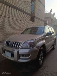 من رخصة الادمن برادو ٢٠٠٦  مكينه ٦ سلندر سياره جاهزه ما بيها اي نقص مك...