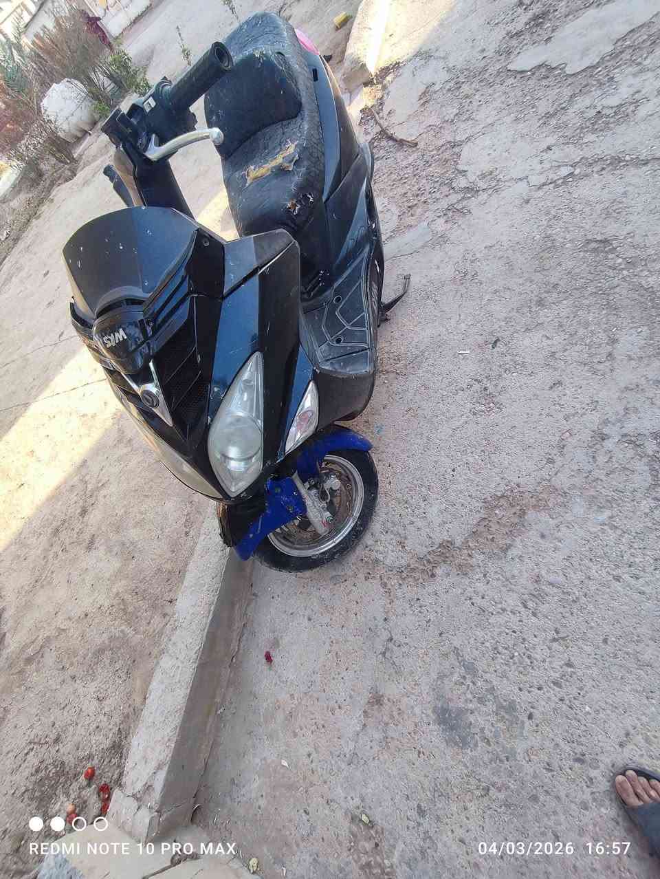 السلام عليكم للبيع دراجه سيام كوم حديد السعر 125 المكان ابو غريب *********** واتساب
