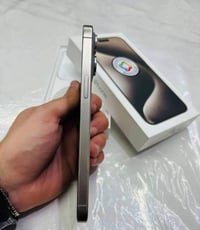 15 برو ماكس   شرق أوسط   AA/A   ذاكره 256  بدون ملحقات  معلومات الجهاز...