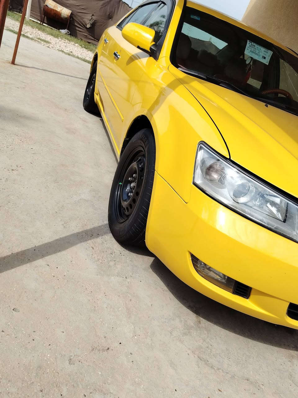 السلام عليكم أخوان..  سونتا موديل 2007 وارد أمريكي حادثه جاملغ خلفي.  بدون حوض وشواصي ليبل واحد  مكينه 2400.      
تخم تاير جديد حداديه تبريد ثلج مكينه دوشمه.
  رقم بغداد دولي بأسمي مصفره هئيه وغرامات.  العنوان بابل حله مركز المدينه ( *********** )  السعر ( 90 )
