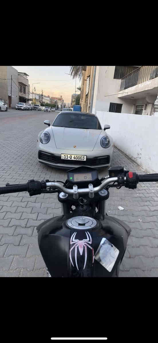 السلام عليكم من رخصة الادمن للبيع فقط بنلي 180s موديل 21 طالعة ب 23 رقم بغداد بسمي هزة و سنوية جديدة رقم انكليزي ماشية 16الف للتواصل *********** مكانه بغداد العامرية السعر مليونين و تسعمية
