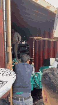 بسم الله الرحمن الرحيم وصلتني مولدات كمنز من 100/250/300 مولدات صفر زيرو نحاس اصلي رقمي *********** بغداد العبيدي سارع بالحجز الكمية محدودة عدنه توصيل جميع المحافظات
