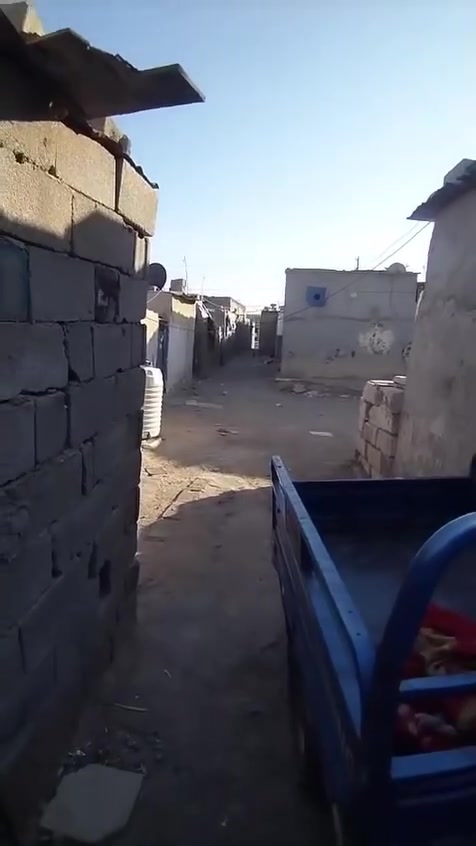 بيت حواسم للبيع السعر 4 ملايين وبيه مجال
***********
