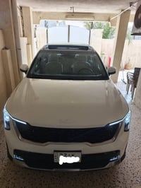 سورنتو خليجي زيرو ماشية37الف سيارة 🔥 موديل  24 شركة اكدال نيم ضمان (5)...