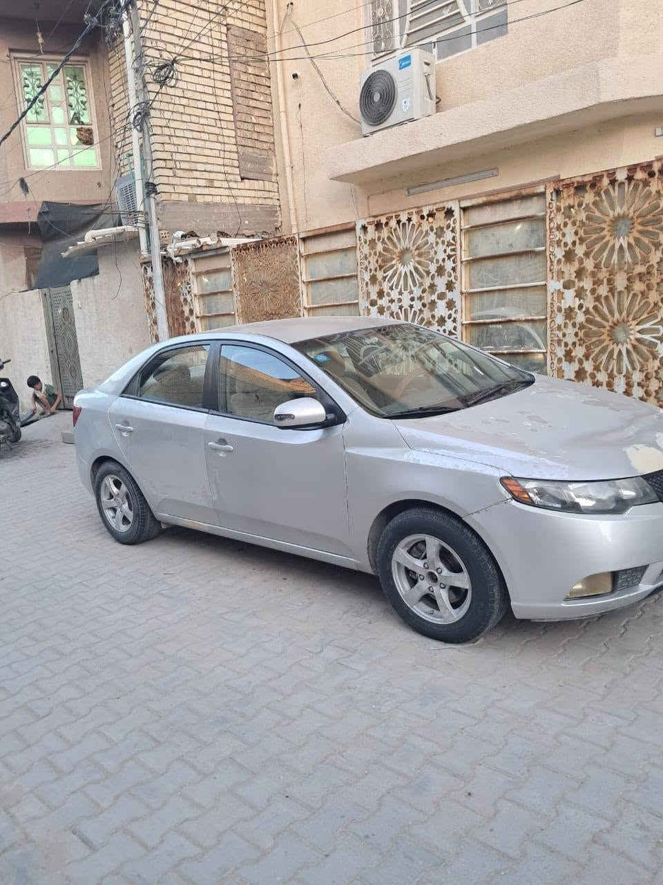 كيا فورتي ٢٠١٠ مصبوغه حزام رقم انكليزي  سنويه جديده شاشه لمس كاميره خلفيه محرك ٢٠٠٠ دوش المكينة تنقص شبه كايمه بس تمشي السعر ٦٥ وبيها مجال *********** مكلف بالنشر لحد يراسلني على الماسنجر هذا رقم الولد اتصلو عليه
