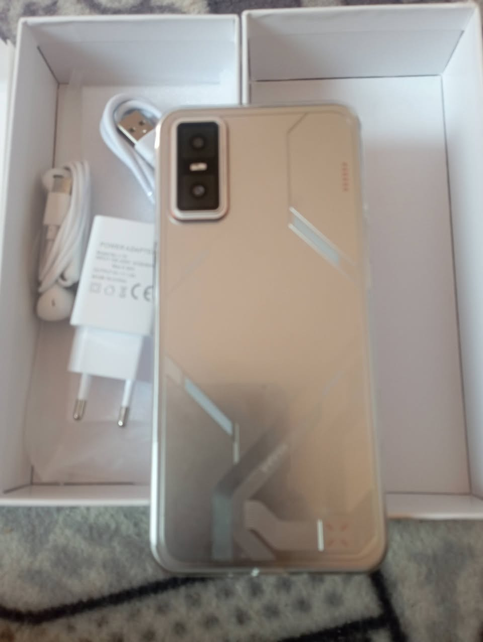 السلام عليكم
موبايل للبيع بسعر مناسب 100  وبي مجال  رايده يراسلني ع الخاص


**إذا كنت صاحب هذا الإعلان وتريد حذفه لأي سبب، رجاءا أرسل رسالة إلى الدعم الفني**