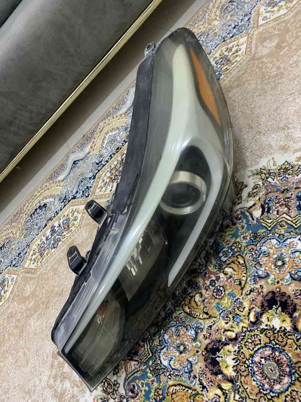 السلام عليكم لايتات كيا فورتي 18 واحد اصلي واحد تجاري للبيع رايدهن ب300 مكاني البصره ***********
