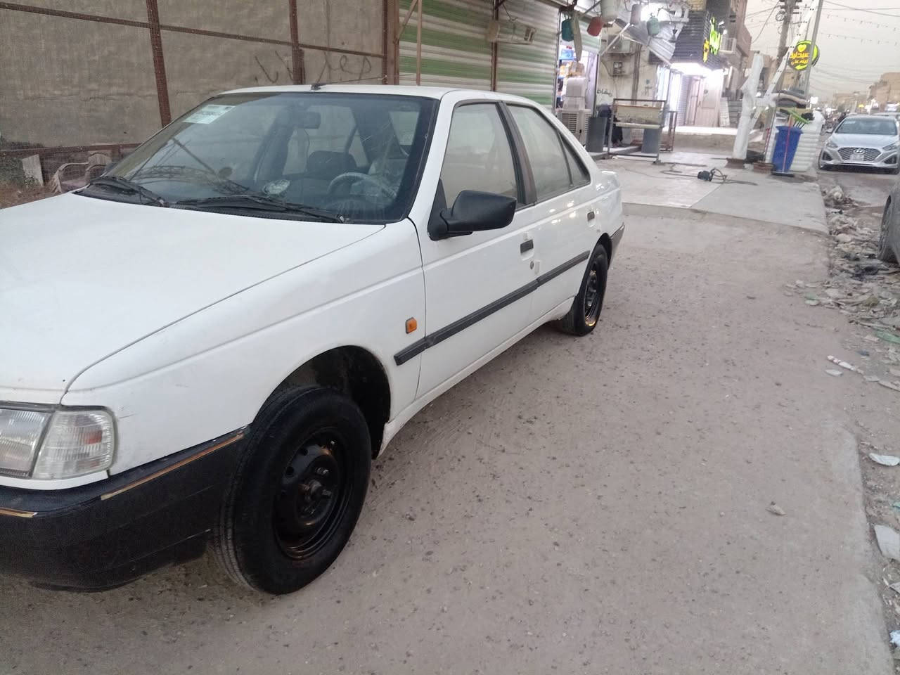 السلام عليكم شباب للبيع بيجو روا خصوصي لون أبيض رقم بغداد ألماني مشروع وطني موديل ٢٠٠٩ سياره نضيفه بدون حادث وبدون تبديل وبدون صبغ شواصي بلاديه لا لحيم ولا تصليح مكينه وكير نضيف صدر أمامي و خلفي نضيف تخم تاير نضيف تبريد شغال بدون نقوصات السعر ٣٣ وبي مجال للاتصال *********** مكاني بغداد
