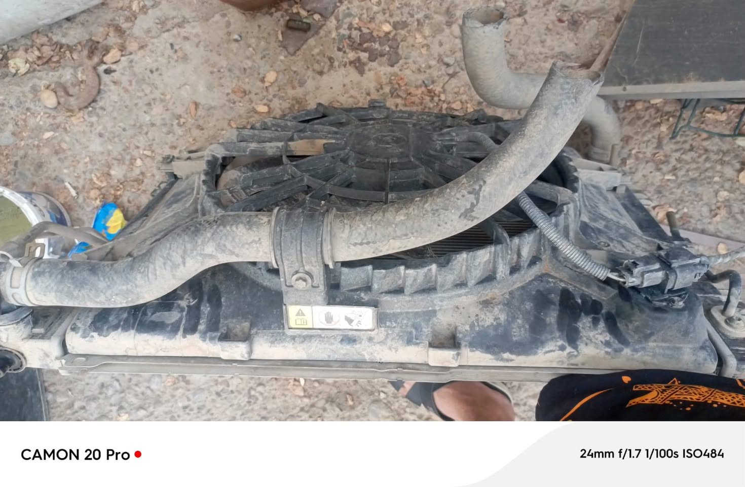 راديتر تبريد وراديتر محرك و مروحه جدد البيع رقم ***********
