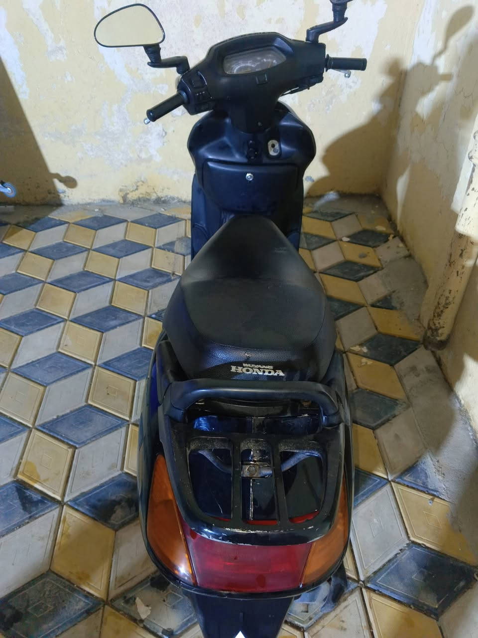 سبيسي ياباني جاهزه للمطارده شلعه فد شي كابريتر بلادي السعر 700 وبيه مجال اتصل على الرقم *********** اني مكلف
