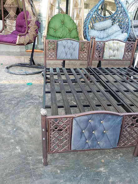 معرض ابو عبدالله للاثاث المنزلي 🔥 تم وصول وجبه جديده من سرير حديد حجم كبير متوفر جميع الوان بيه   زورونا تجدون ما يناسبكم العنوان تكريت الديوم مقابل مطعم المذاق بلقرب من اسواق الزوبعي للاستفسار خاص او اتصال *********** متوفر وتساب
