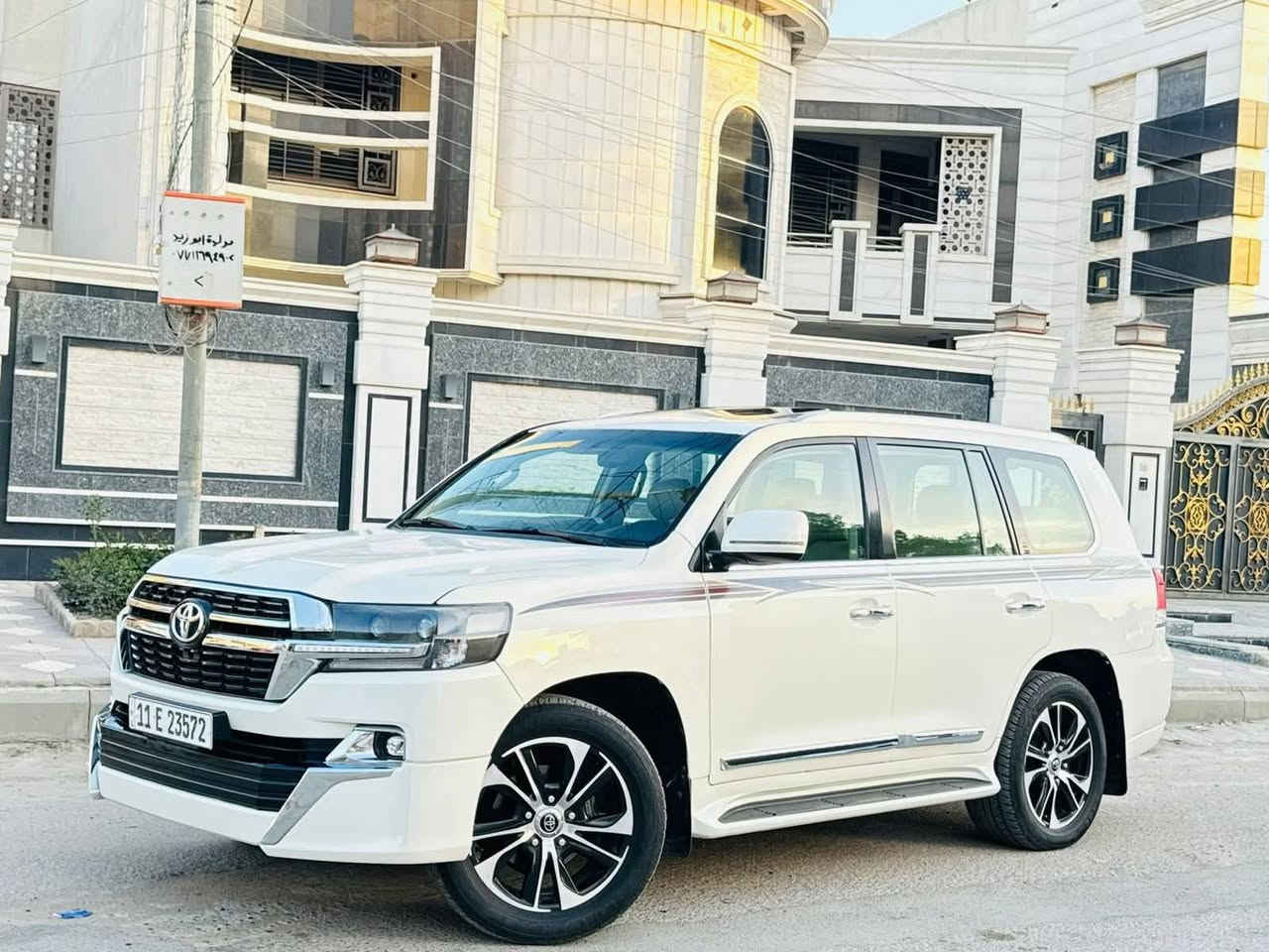 لاندكروز موديل ٢٠٠٩ رقم بغداد جديد هزة ورقم جدد قبل يومين حونة محدث داخل وخارج ٢٠٢١ كير ومحرك مكفولات صدرين جدد تخم تاير صبغ عام مال تحديث مكفولة من الجفية ولكص السيارة حلوة وناعمة وما بيهة اي نقص مكاني بغداد الغزالية 
السعر ٢٢٧
رقمي ***********
