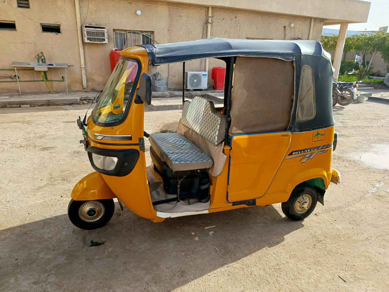 مكلف بل نشر تكتك تيفيس مديل 21رقم سنويه مكفوله عامه سعر 7 رقم ***********
