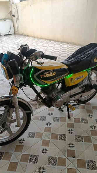 ماطور تايكر موديل 21 مبدل بس كلجات شرط نشاط ومعدل كهربايات شقاله لاصرف ولا تبخير السعر 380 وبي مجال ‏‪0782 486 7469‬‏
