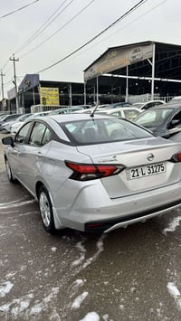 نيسان فيرسا 2022 السيارة مواصفات رادار امامي خلفي تحكم استرين كاميرا و...