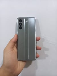 تكنو بوفو 3 • ١٢٨ • شاشة مكسورة