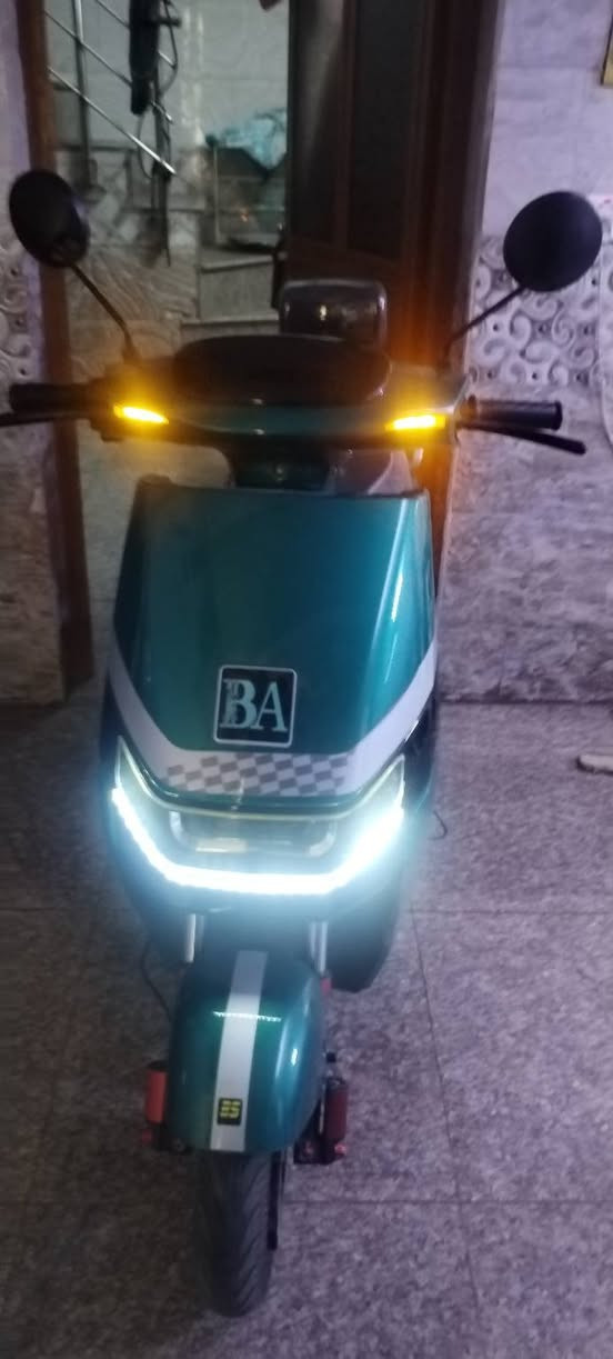 دراجه شحن 6باتري 1500واط الملف السرعه99المسافه 50كيلو تمشي مكفوله من كلشي نظيفه كلش تجي وشوف بعينك السعر 500 واتساب ***********
