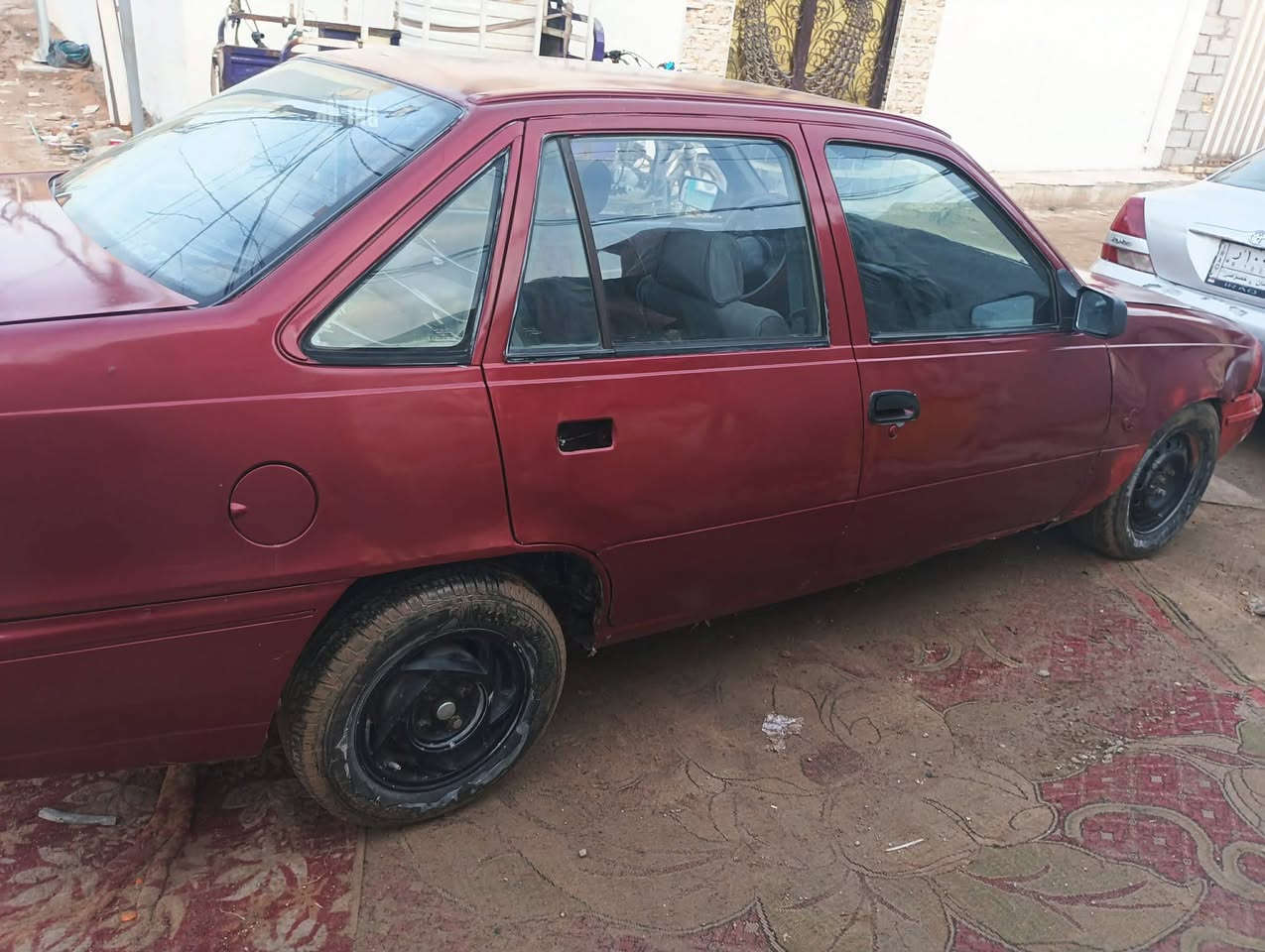 السلام عليكم دايو سلو رايد مراوس عنوان كوفه نجف سياره ب 18 وبيها مجال موديل 94 ماكينه وقير جدد تحويل مباشر حداديه زينه رقم الهاتف ***********
