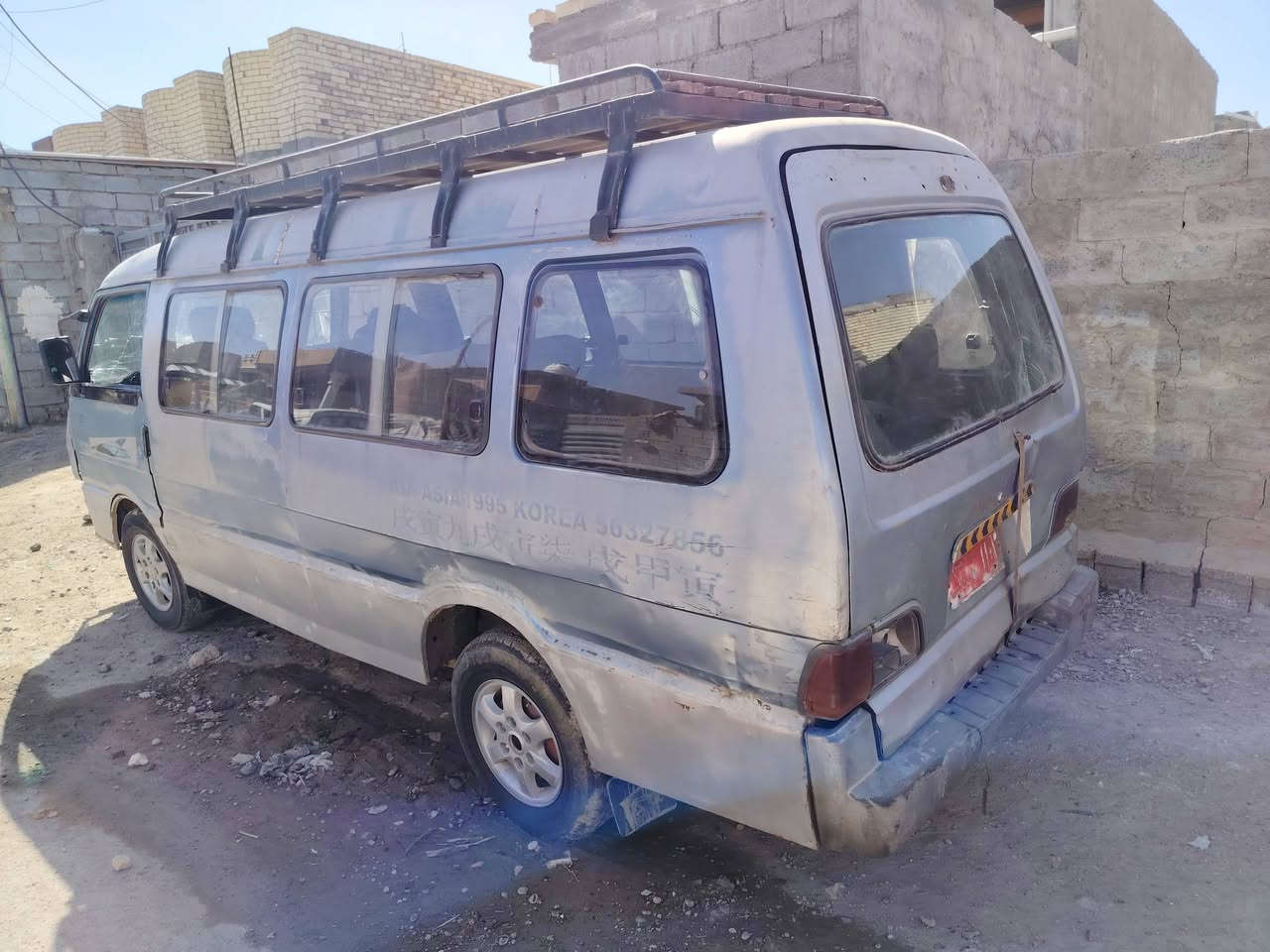 كيا اسيا موديل 95  رقم أحمر ابيعلك هذا موجود تريد تحويل حاضر تريد مكاتبه اني حاضر مستمكات موجوده سنويه موجوده ابيعلك هذا موجود سياره حلوه محرك بي خيط بخار كير اكسن مكفول تخم تاير جديد ويل كب منغولي سياره يرادلها ترتيبات جاهزه الشغل سلف دينمو باتري راديتر كله جديد 16 وبيها مجال بسيط حك جيه سياره جاهزه من كلشي مال شغل مكاني بغداد ابي غريب الحصوه *********** أو ***********
