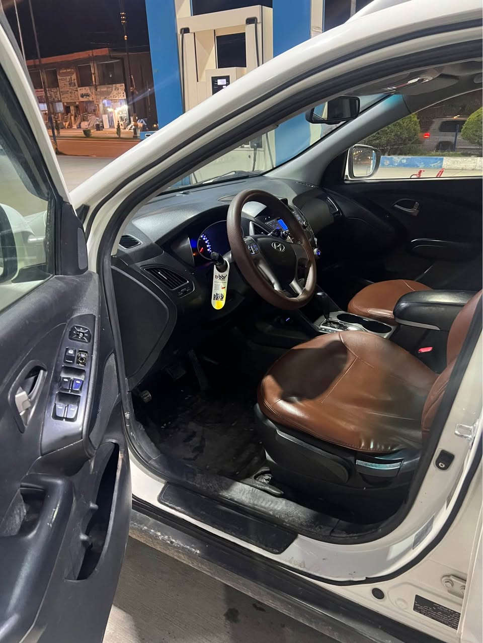 تيكسون موديل 2012 خليجي 7 قطعه صبغ ابيع حزام گير ومحرك بشرط  رقم و سنوي جديد بانوراما  سعر 10700$ مجال تلفون *********** زاخو, دهوك
