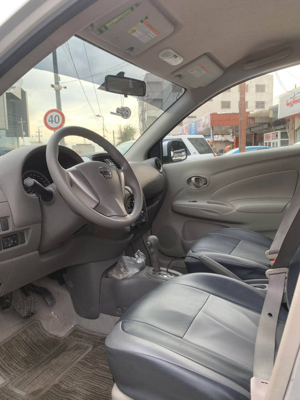 نیسان سەنی 
م / 2024 مستعمل دبی 
ڕۆیشتن / ٥٠ هەزار کم 
ژمارە کاتی ۳۰ ڕۆژ ماوە
بێ سبوغ ، جەمپێکی پشتی 
هەیە ، کەمەک ناو سندوق 
نیو چاملغی پشتی تەعدیلە 

نرخ   107 وەرەقه
*********** واتس ئەپ📞 أربيل, العراق
