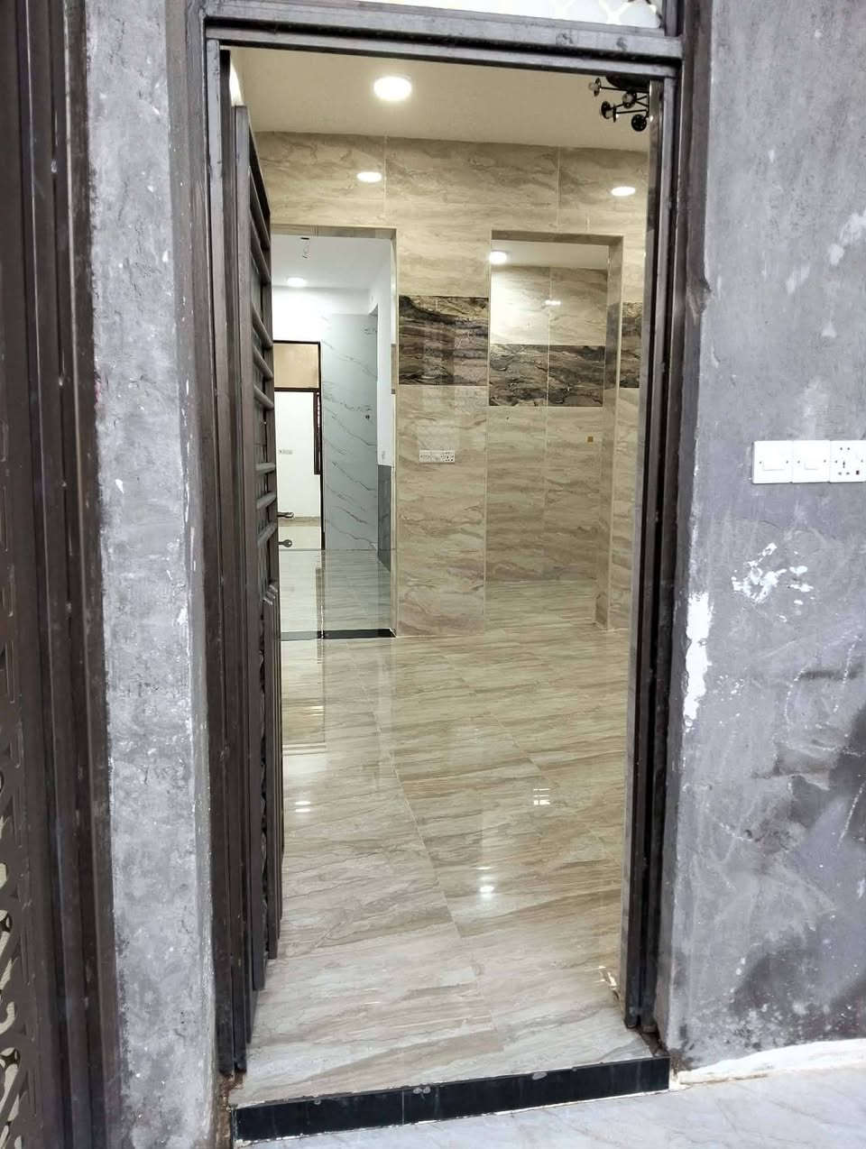 السلام عليكم بيت مع بستان لبيع لستفسار التصال على الرقم ***********
