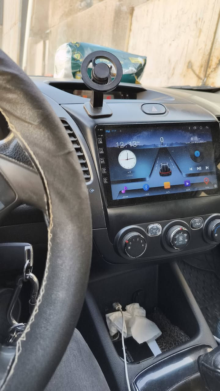 السلام عليكم كيا فورتي 17 امريكي ماشيه 143 الف حادث ربع البنيد صبغ واني بدلت البنيد لان محلو وموجود البنيد ابو اليبل السياره كير عادي 7 نمر رقم اربيل منضومة تبريد جديده صدر امامي خلفي جديد مشط ستيرن جديد طخم تاير كوري جديد السياره بسمي مكان السيارة بغداد والبيع حصر تحويل وكاله ما ابيع رقم الهاتف ***********
