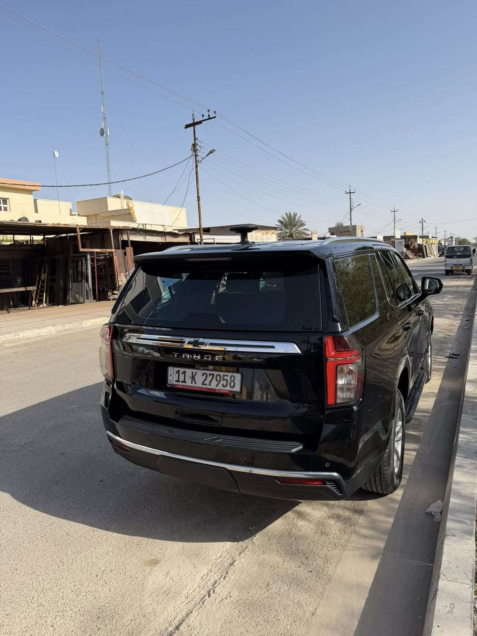 السلام عليكم تاهو موديل 23 خليجي ماشية 140 بيهة بنيد مبدل بلاد مثل ما موضح بالصورة وبارد بين البابين الخلفي كلش بسيط السعر 42  صور الحادث موجوده بالمنشور 
واتساب + اتصال ***********
