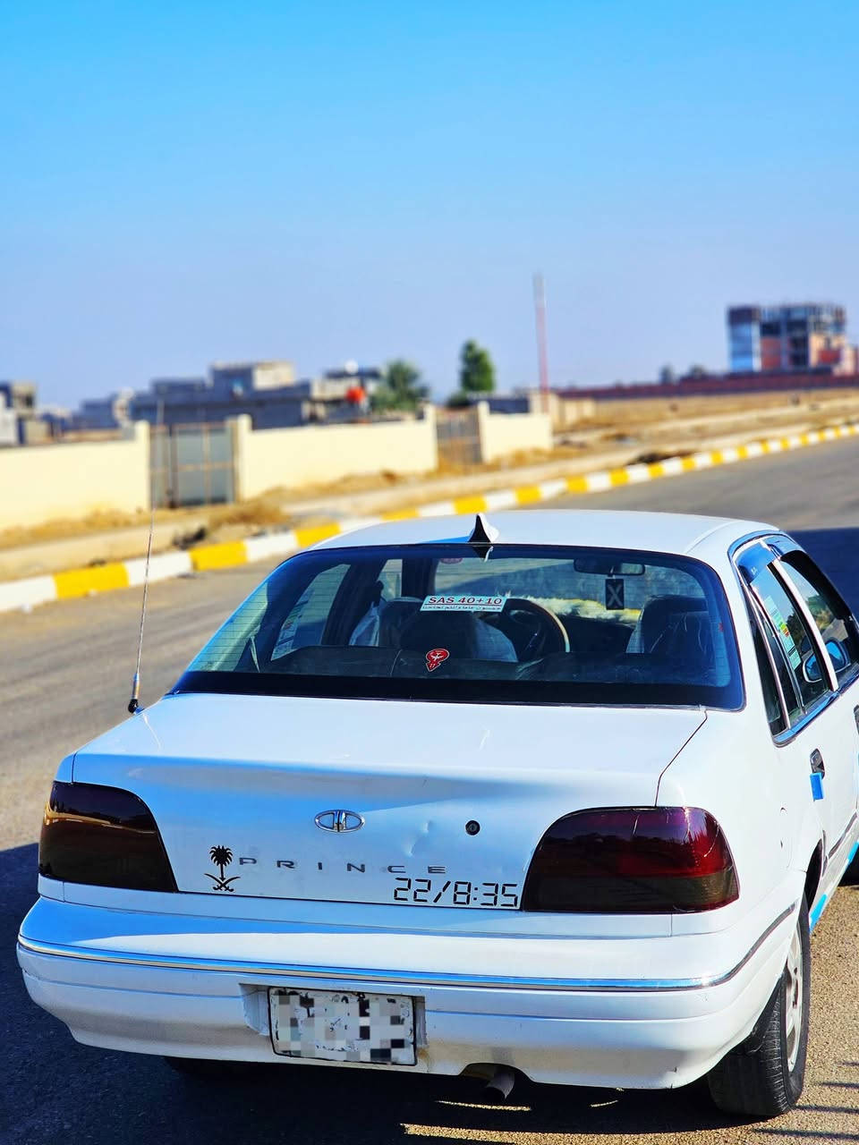 السلام عليكم.....
برنس فراشة للبيع 
موديل 1996..... اللون ابيض 
رقم ديالى  .... 
محرك مفتوح ..  
كير اوتو ...
كير ومحرك خير من الله........
بدون تبريد ...
مصبوغة حزام...
كهربائيات شغالة ....
دواخل نظيفة كلش بطاين ودشبول ...
مسجل شاشة ...
السعر 40وبيها مجال حك الجية .. 
مكان السيارة ديالى /بلدروز 
رقم الهاتف ‏***********
اسف عل اطاله الشراي يتصل غير متواجد عل 
فيس اتصال فقط .....
