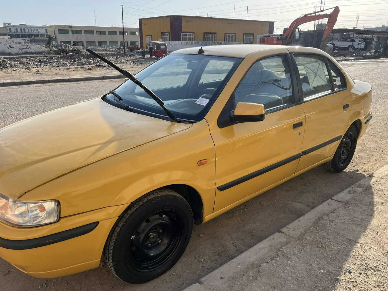 السلام عليكم سمند مديل ١١مكفوله بيهه فقط دوس وهلالات سنويه منتهيه عليهه ميتين وخمسين حسب النتفاق كير مكينه حداديه جدادالسعر ٣٥وبيهه مجال ***********
