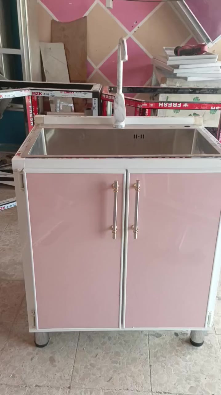 سنكي سل استيل اصلي
القياس الارتفاع متر والعمق ٥٠ سنتمتر والعرض ٧٥ 
شرط مواد اصلي توصيل مجاني اي لون تريده موجود


**إذا كنت صاحب هذا الإعلان وتريد حذفه لأي سبب، رجاءا أرسل رسالة إلى الدعم الفني**